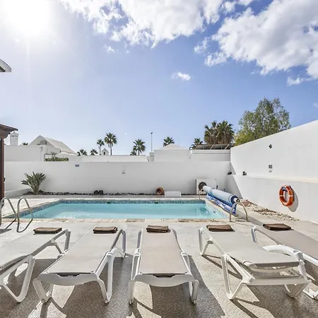 Eva - Vipvipvillas * Puerto del Carmen (Lanzarote)